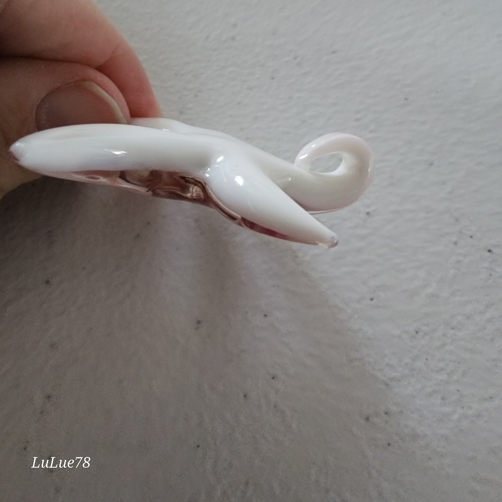 Pink and White Glass Starfish Pendant - Picture 6 of 9